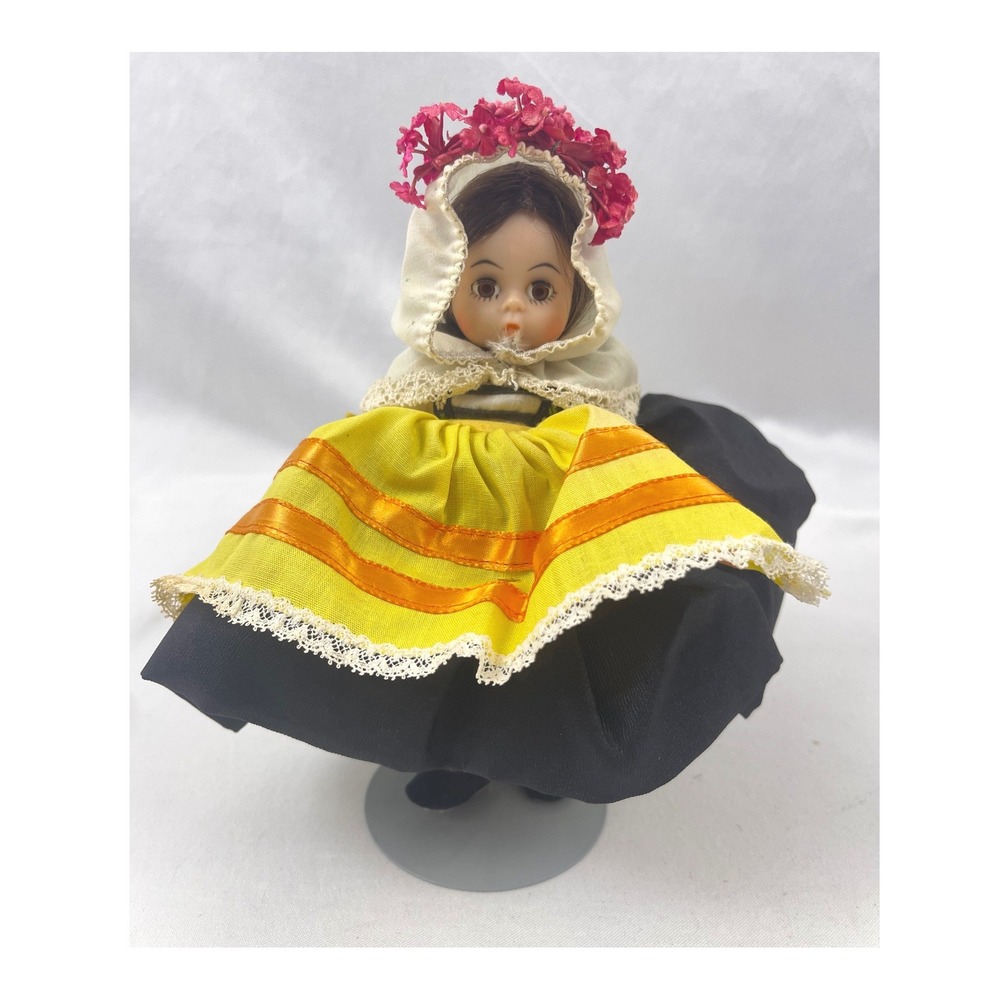 Madame Alexander Greece Girl‎ Doll Vintage Folk Costume Collectible